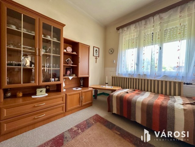 Eladó családi ház, Cereden 15.7 M Ft, 4 szobás