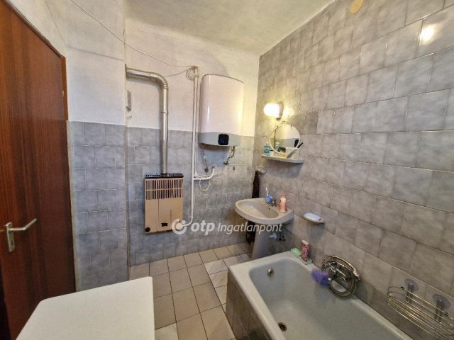 Eladó családi ház, Martfűn 31.99 M Ft, 3 szobás