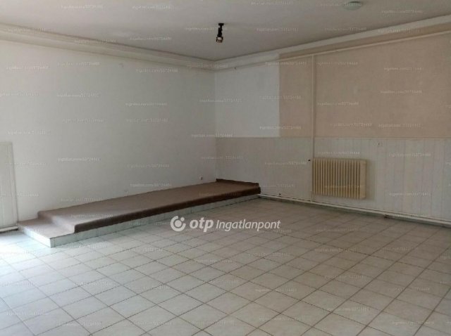Eladó családi ház, Hajdúböszörményen 43 M Ft, 3 szobás