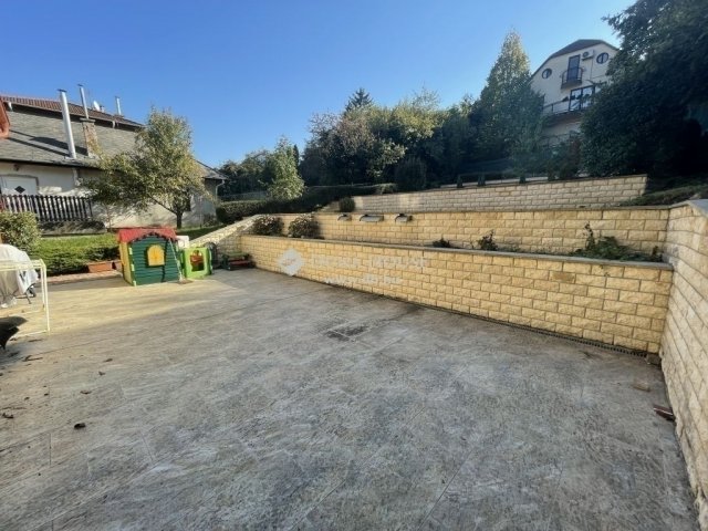 Eladó családi ház, Budapesten, II. kerületben 424.2 M Ft