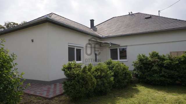 Eladó családi ház, Tiszafüreden 42 M Ft, 3 szobás