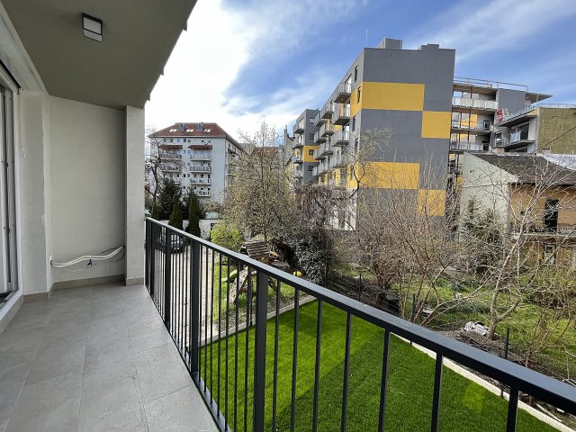 Eladó téglalakás, Budapesten, VIII. kerületben 92.79 M Ft