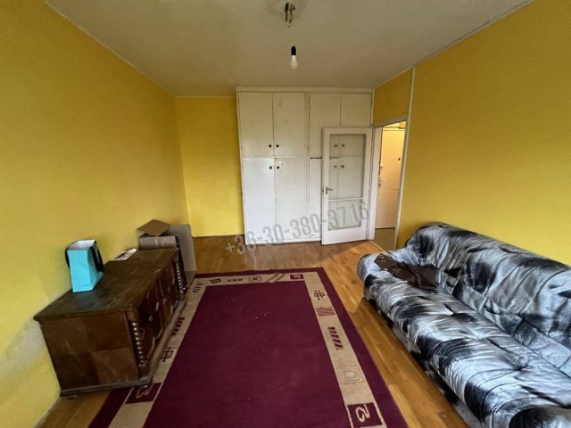 Eladó panellakás, Dunaújvárosban 25.5 M Ft, 2 szobás