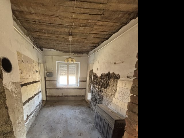 Eladó családi ház, Tiszavasváriban 6.6 M Ft, 3 szobás