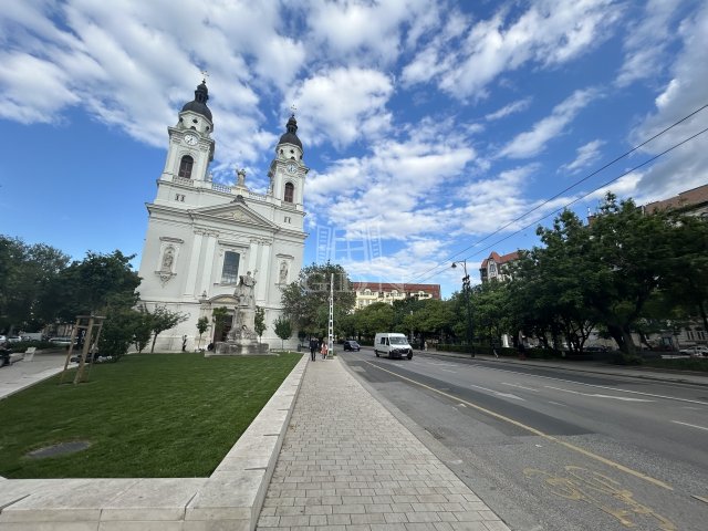 Eladó téglalakás, Budapesten, VIII. kerületben 109.9 M Ft