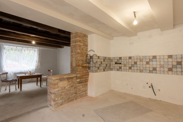 Eladó családi ház, Nádasdladányban 39.9 M Ft, 2 szobás