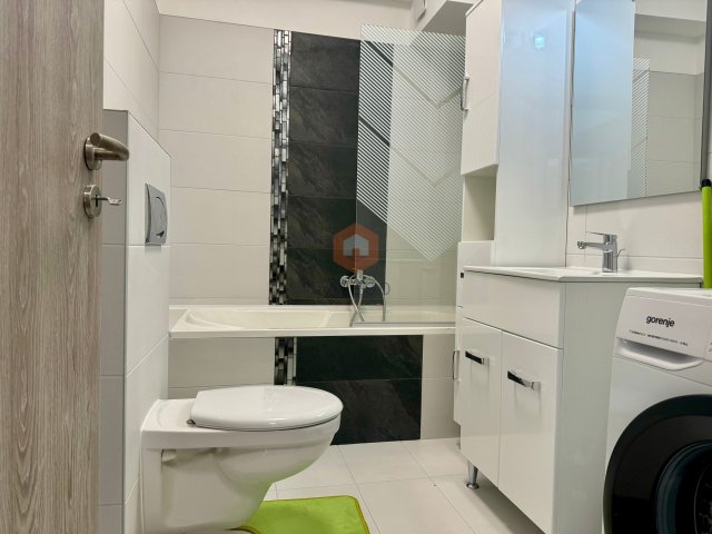 Kiadó téglalakás, albérlet, Pécsett 250 E Ft / hó, 2 szobás