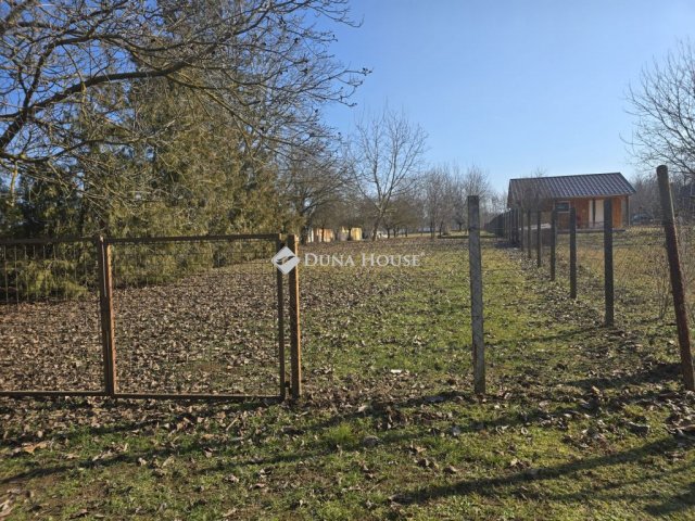 Eladó telek, Pécsett 17.5 M Ft / költözzbe.hu