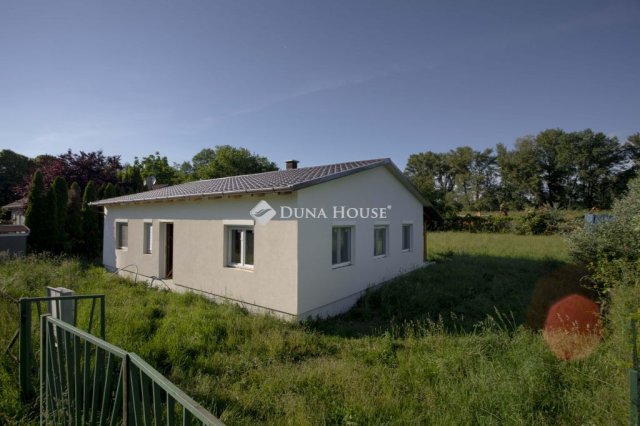 Eladó családi ház, Ásványrárón 32.9 M Ft, 3 szobás