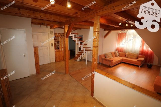 Eladó téglalakás, Kecskeméten 51 M Ft, 4 szobás