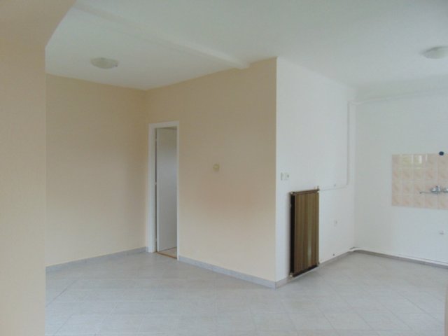 Eladó családi ház, Gárdonyban 77.9 M Ft, 5 szobás