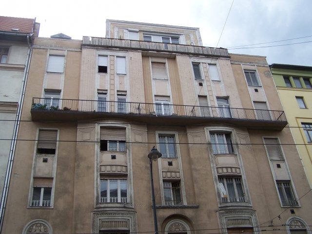 Eladó téglalakás, Budapesten, VIII. kerületben, Baross utcában