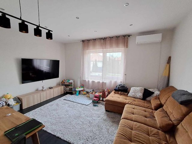 Eladó családi ház, Budapesten, XVI. kerületben 129.9 M Ft