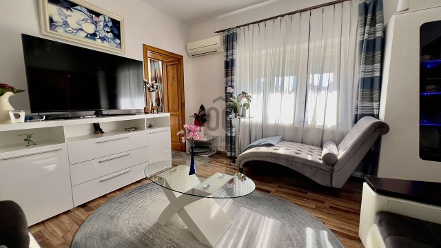 Eladó családi ház, Debrecenben 99.99 M Ft, 4 szobás