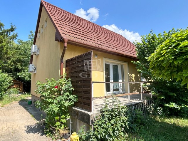 Eladó családi ház, Gárdonyban 79.496 M Ft, 3 szobás