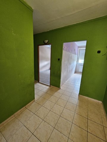 Eladó téglalakás, Pápán 20.5 M Ft, 2 szobás