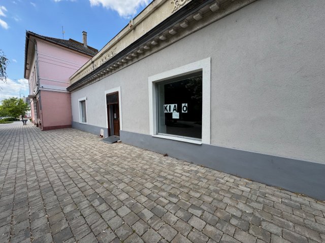 Kiadó üzlethelyiség, Nagykőrösön 350 E Ft / hó