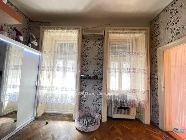 Eladó téglalakás, Budapesten, VIII. kerületben 39.9 M Ft