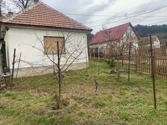 Eladó családi ház, Piliscsabán 29.9 M Ft, 3 szobás