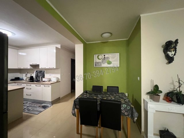 Eladó családi ház, Kecskéden 119 M Ft, 4 szobás