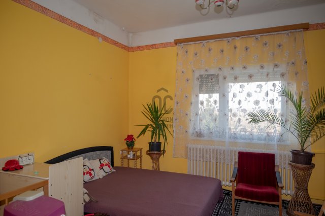 Eladó családi ház, Nádudvaron 24.9 M Ft, 5 szobás