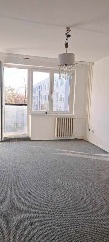 Eladó panellakás, Tatabányán 34.99 M Ft, 2 szobás