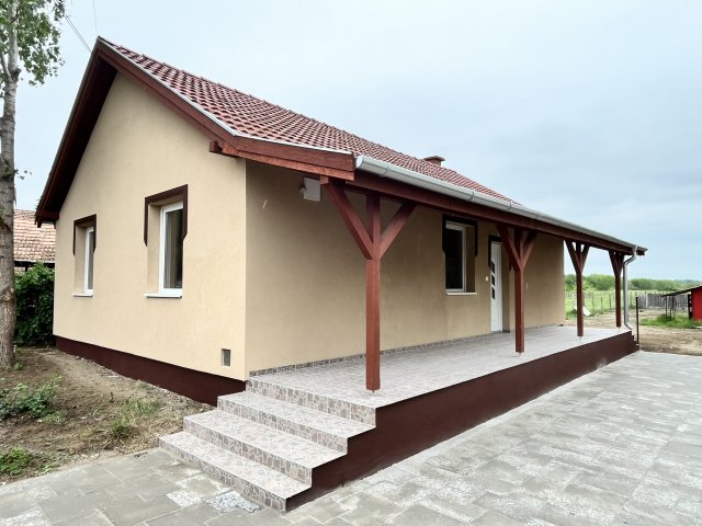 Eladó családi ház, Örkényen 45 M Ft, 4 szobás