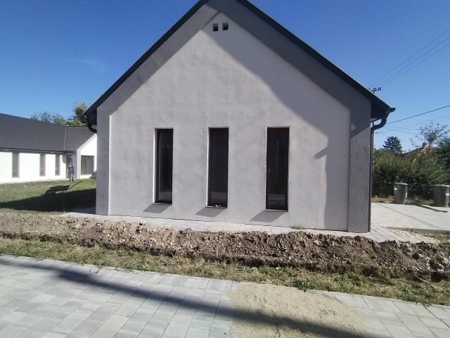 Eladó családi ház, Biatorbágyon 245 M Ft, 5 szobás