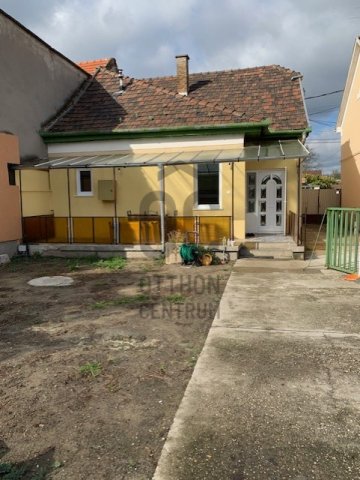 Kiadó családi ház, albérlet, XX. kerületben, Előd utcában
