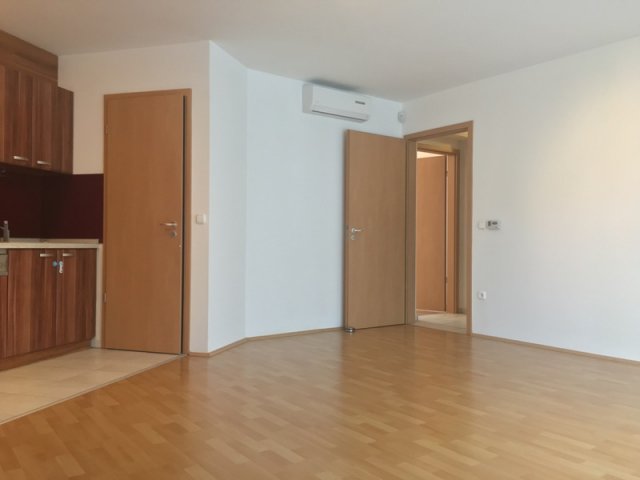 Kiadó téglalakás, albérlet, Pécsett 2195 E Ft / hó, 3 szobás