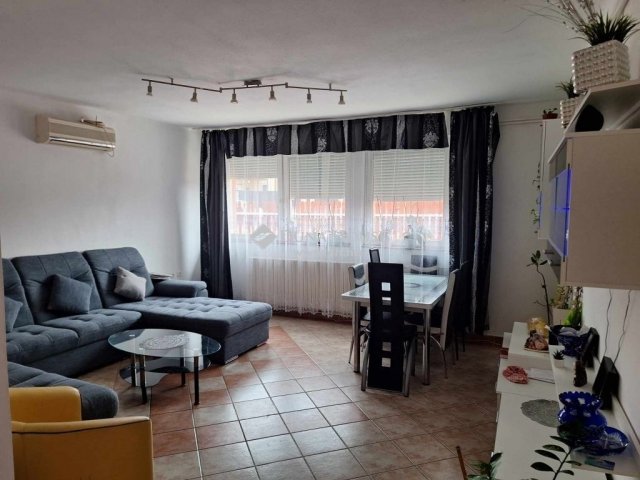 Eladó családi ház, Dunaharasztin 119.9 M Ft, 5 szobás