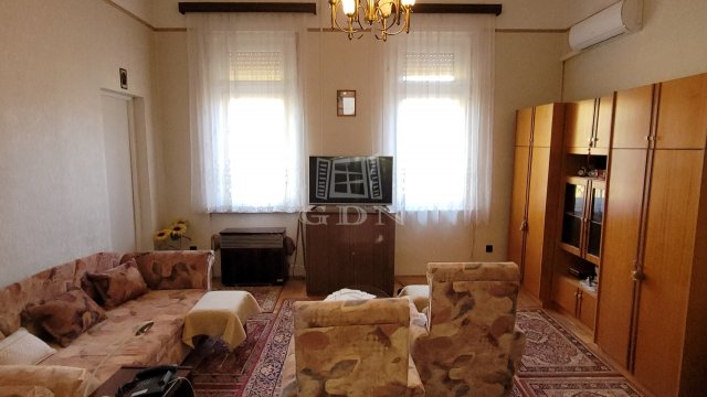 Eladó téglalakás, Budapesten, XV. kerületben 55 M Ft, 2 szobás