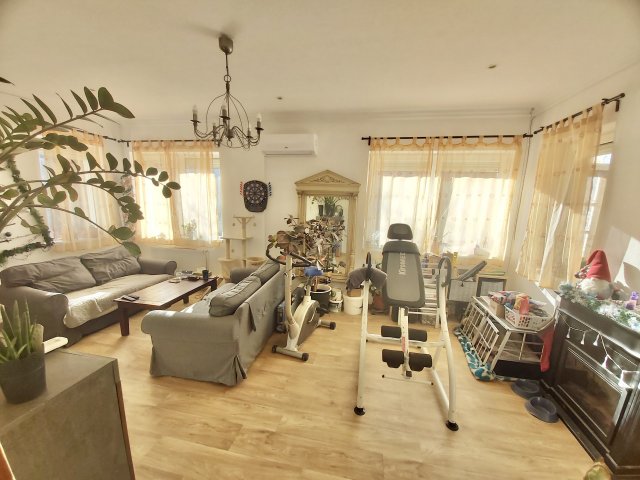 Eladó családi ház, Dunaharasztin 62.99 M Ft, 3 szobás