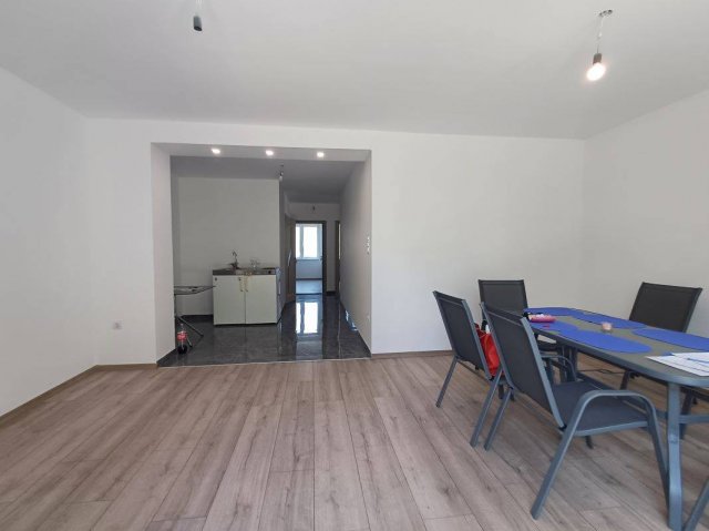 Eladó ikerház, Gárdonyban 175 M Ft, 5 szobás