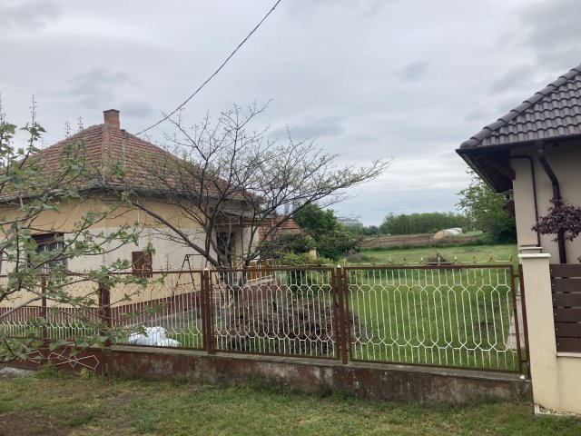 Eladó családi ház, Kunszálláson 25.9 M Ft, 2 szobás