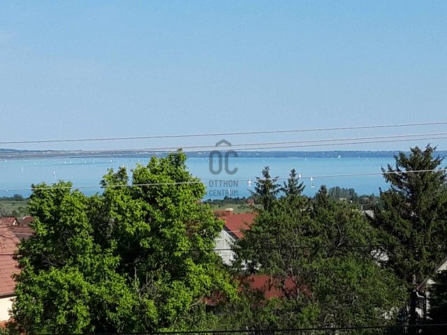 Eladó családi ház, Balatonalmádiban 199 M Ft, 6 szobás