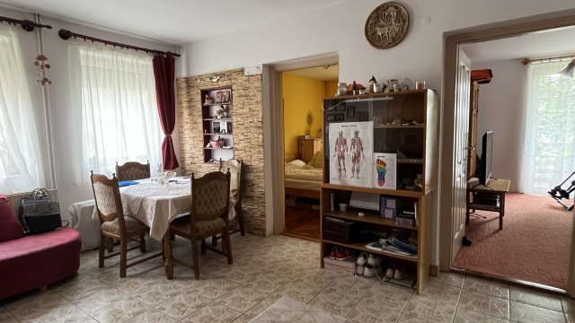 Eladó családi ház, Gyenesdiáson 160 M Ft, 7 szobás