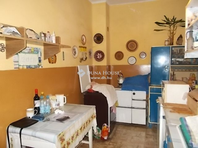 Eladó családi ház, Gyöngyösön 18.8 M Ft, 2 szobás