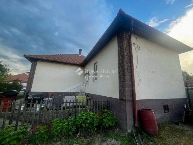 Eladó családi ház, Lakitelken 44.9 M Ft, 4 szobás