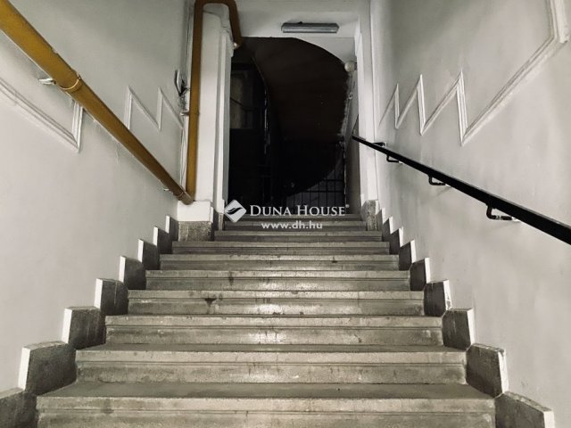 Eladó téglalakás, Budapesten, XII. kerületben 63 M Ft, 3 szobás