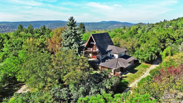 Eladó családi ház, Budapesten, II. kerületben 149.9 M Ft