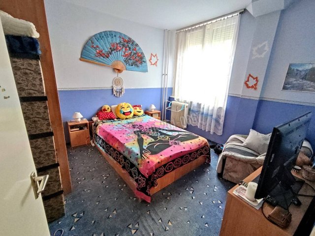 Eladó téglalakás, Mohácson 25 M Ft, 2 szobás