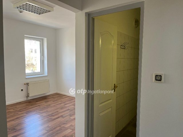 Kiadó iroda, Egerben 53 E Ft / hó / költözzbe.hu