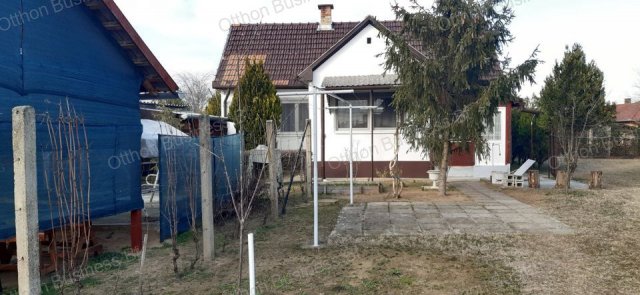 Eladó családi ház, Debrecenben 32.5 M Ft, 2 szobás
