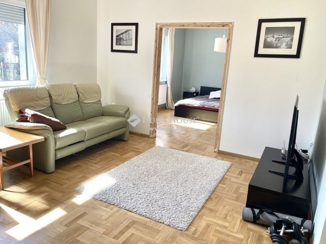 Eladó családi ház, Vecsésen 82 M Ft, 3 szobás