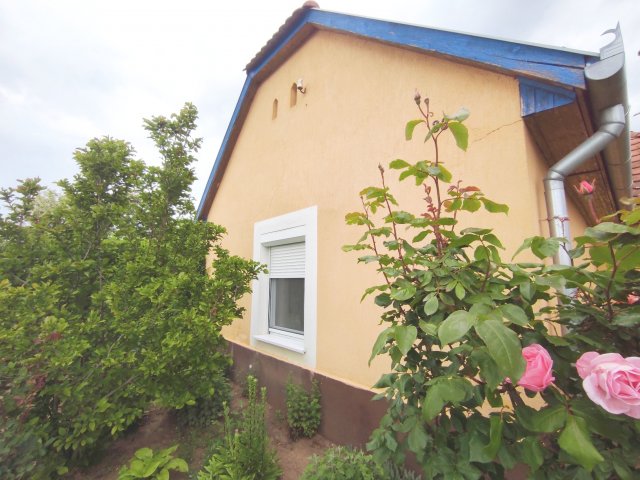 Eladó családi ház, Lengyeltótiban 24.9 M Ft, 2 szobás