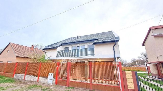 Eladó családi ház, Nagykőrösön 79.9 M Ft, 5+2 szobás