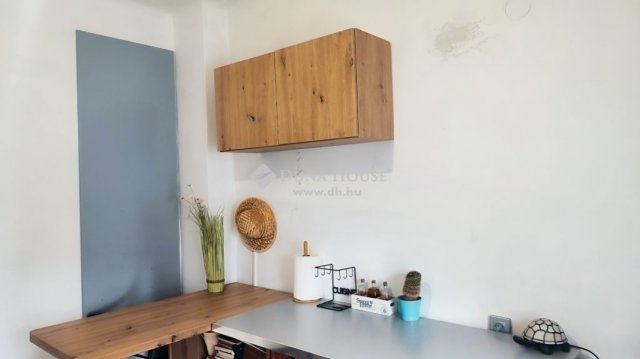 Eladó családi ház, Csömörön 72.3 M Ft, 4 szobás