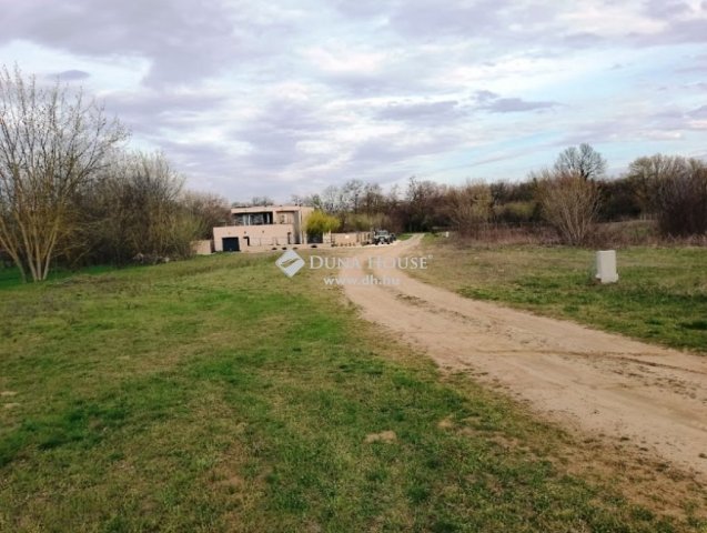 Eladó telek, Fóton 57 M Ft / költözzbe.hu