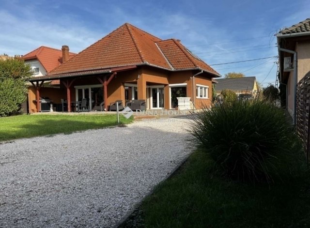 Eladó családi ház, Görcsönyben 74.9 M Ft, 4 szobás